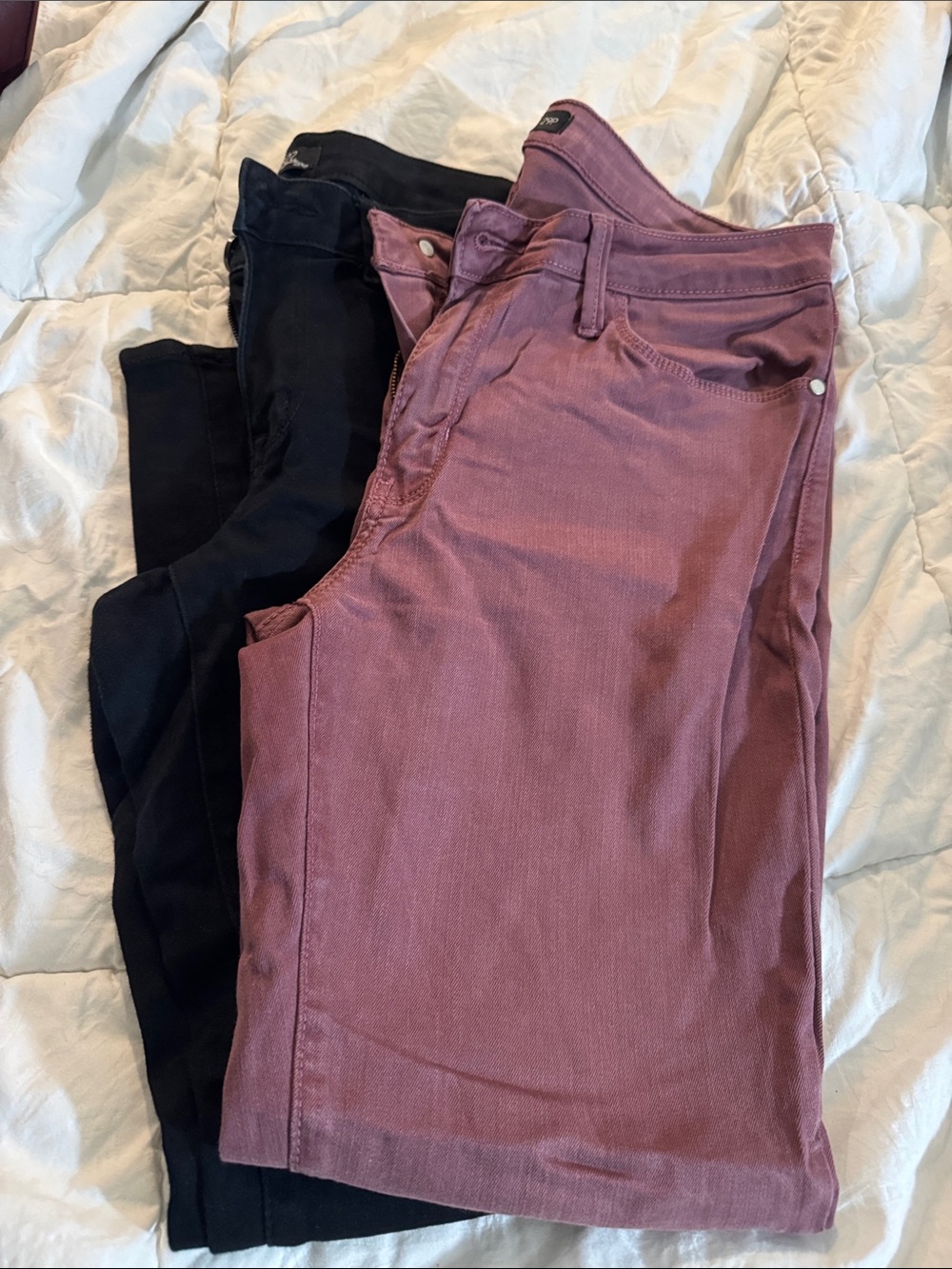 1822 (8) Black & Just Black Mauve (29P) Cropped Ankle Jeans